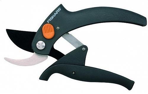 Секатор плоскостной рычажный Fiskars 111340/1001531